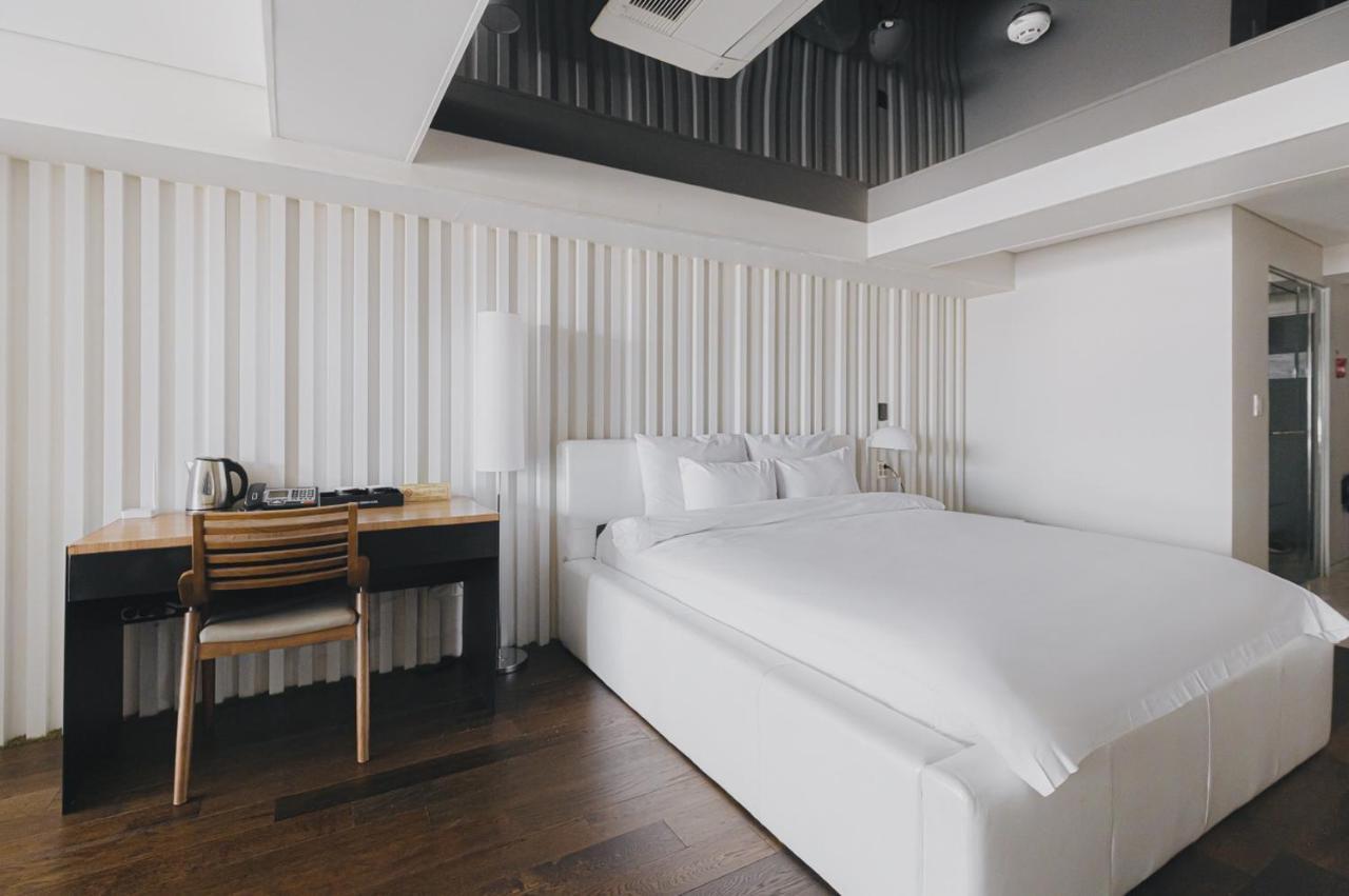 Acc Design Hotel Gwangju Metropolitan City Extérieur photo