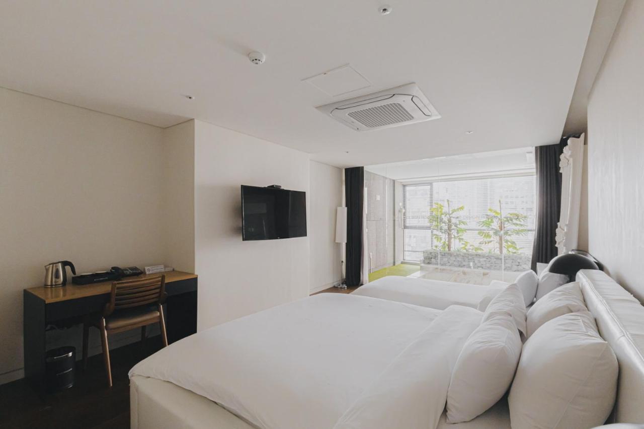 Acc Design Hotel Gwangju Metropolitan City Extérieur photo